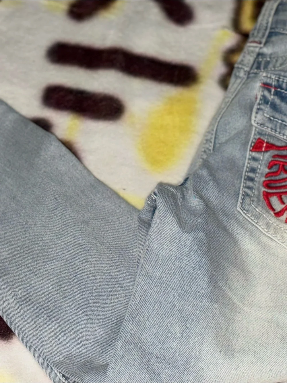 New True Religion 2 piece girls  Embroidered logo jeans & t-shirt lot size 10